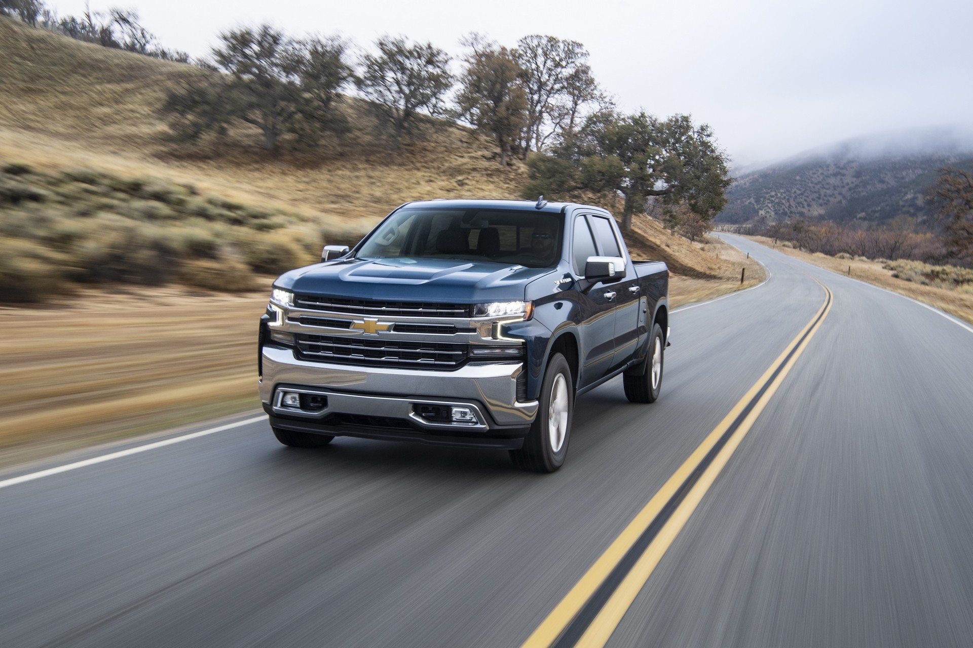 Chevrolet Silverado Diesel Detailed Costs 2 495 More Than The 5 3 Liter Petrol V8 Carscoops