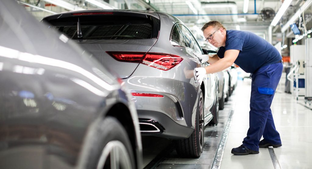  Watch The New Mercedes-Benz CLA Shooting Brake Come To Life