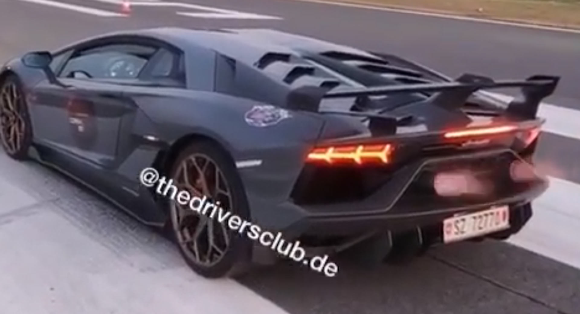 Watch A Lamborghini Aventador SVJ Spit Flames With Launch Control |  Carscoops