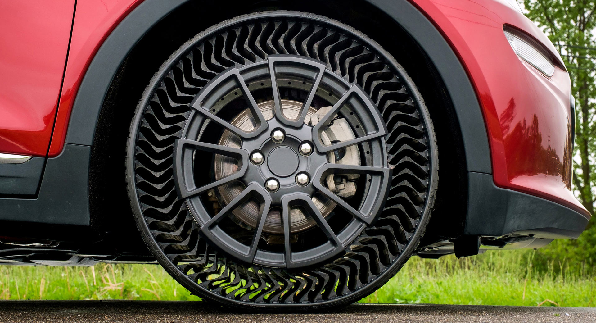 GM And Michelin Testing Airless Tires, Could Offer Them On Vehicles In