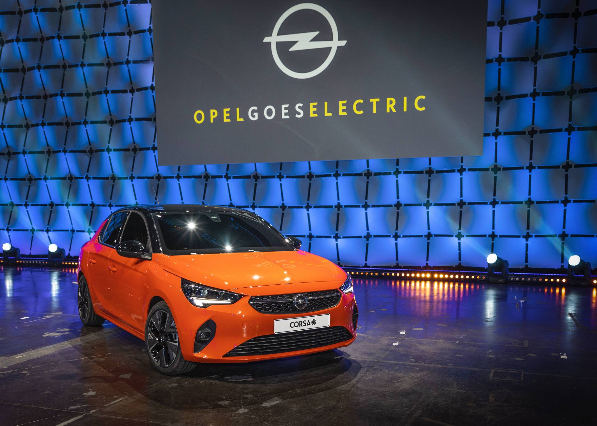 Electric Opel Corsa E Priced From 29 900 In Germany 26 490 In The Uk Carscoops