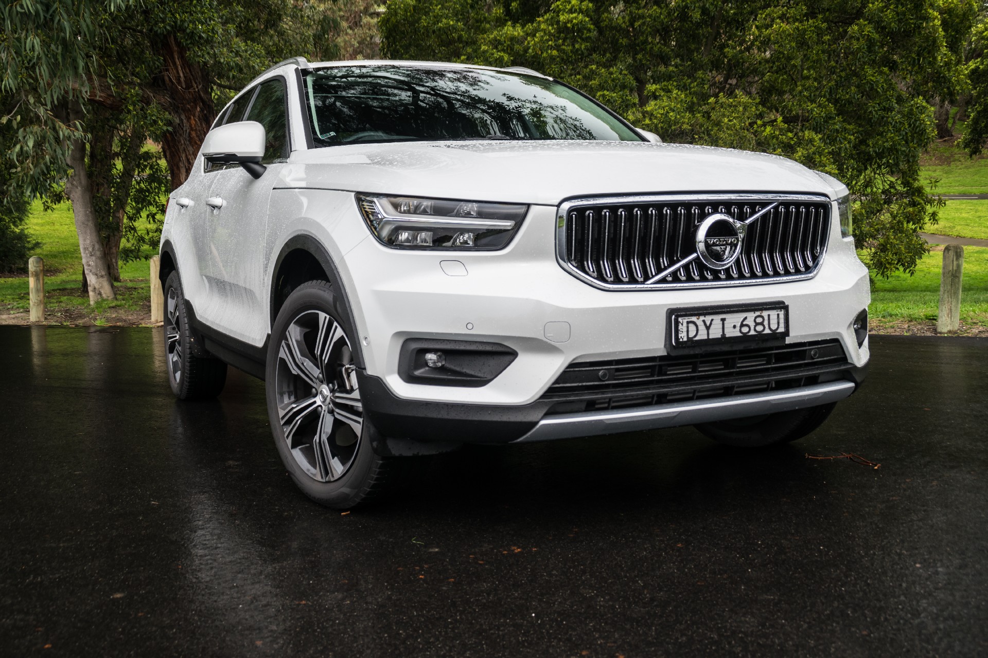 Driven 19 Volvo Xc40 Exudes Swedish Sophistication Carscoops