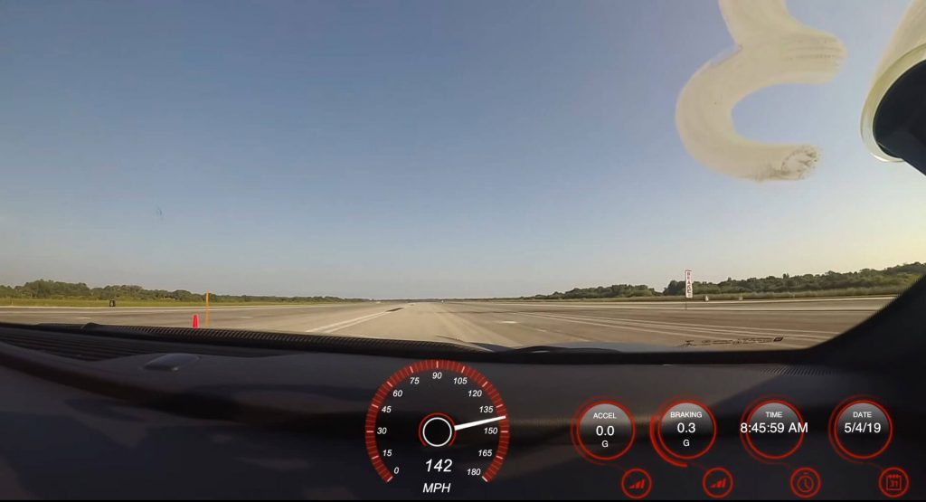 2019 Chevy Camaro ZL1 1LE Goes Flat-Out During Half-Mile Speed Test