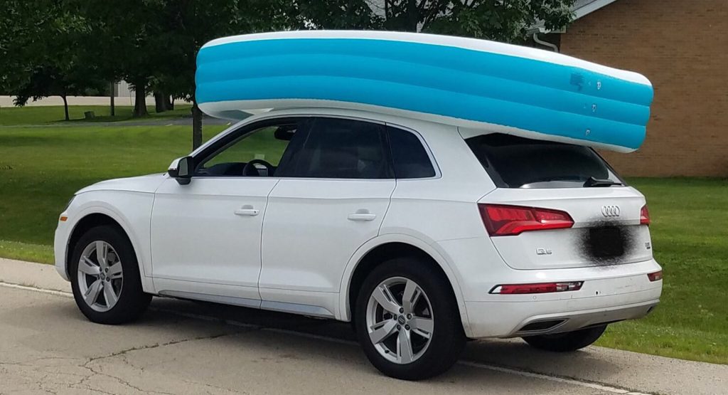  Woman Arrested For Having Kids Hold Down Inflatable Pool On Roof Of Her Audi