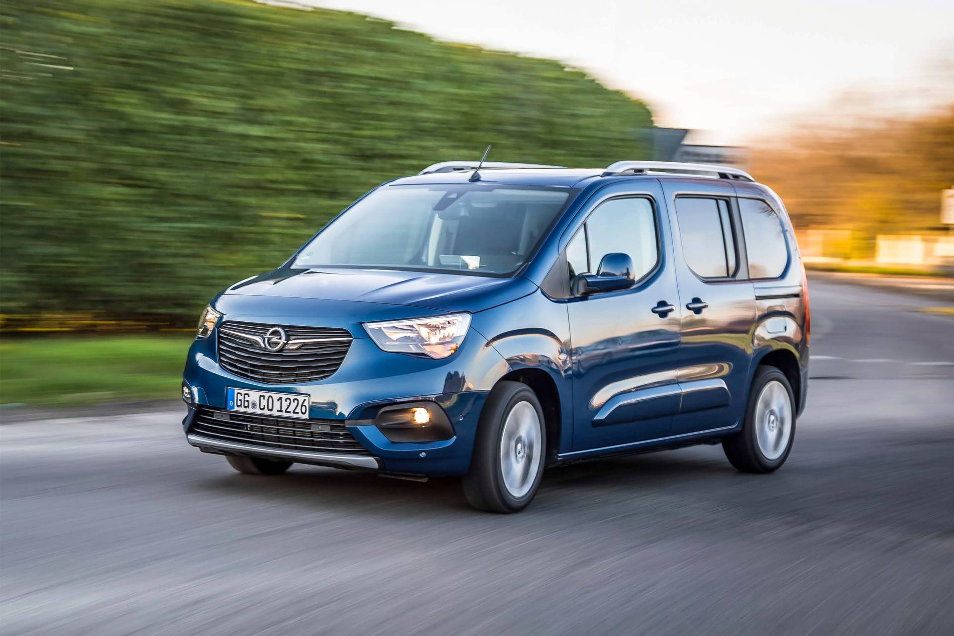 antiek ruilen controleren Opel Combo Life Gains 130 PS 1.2L Turbo Three-Pot, Eight-Speed Auto |  Carscoops