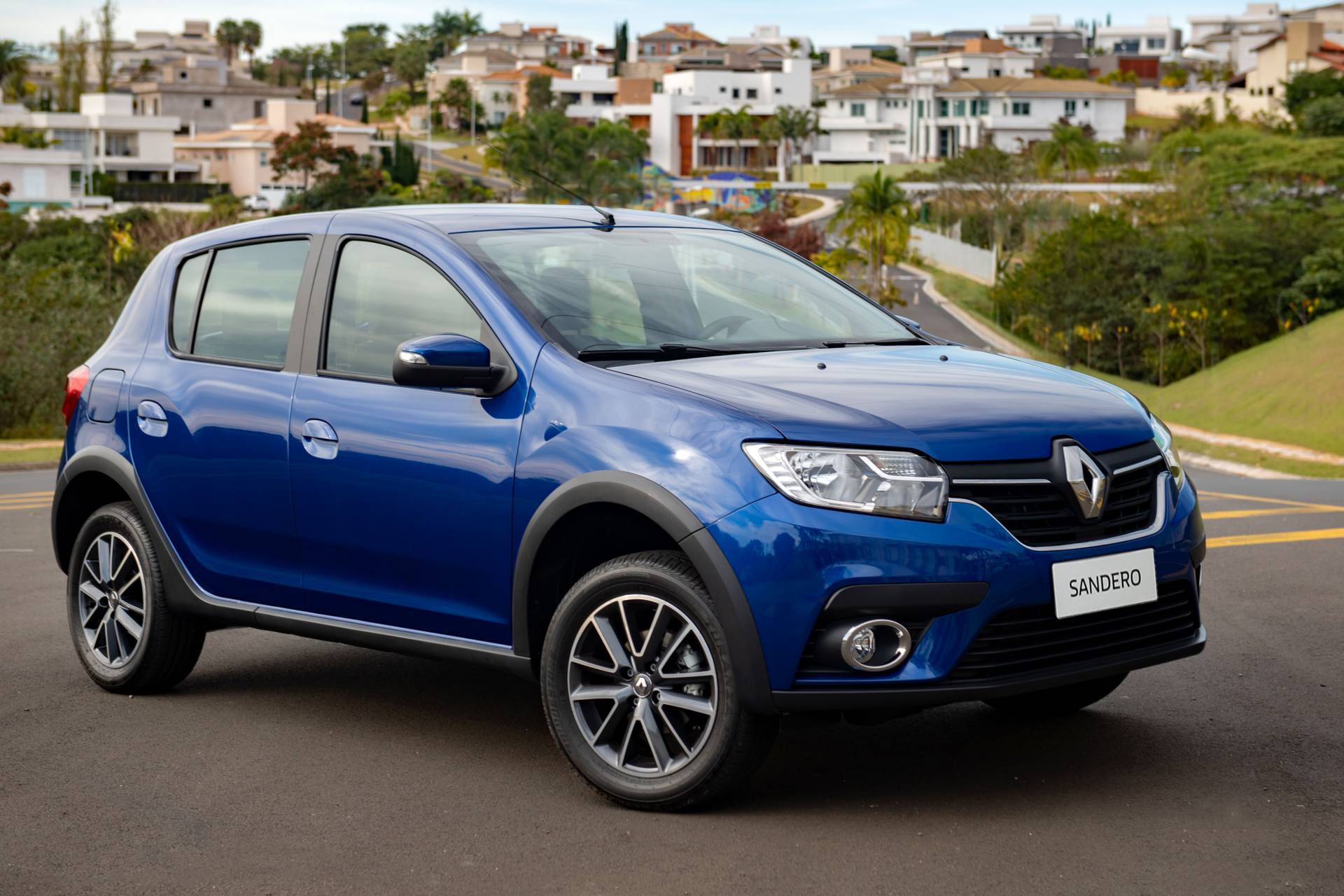 2020 Renault Logan, Sandero And Stepway Unveiled In Brazil With New ...