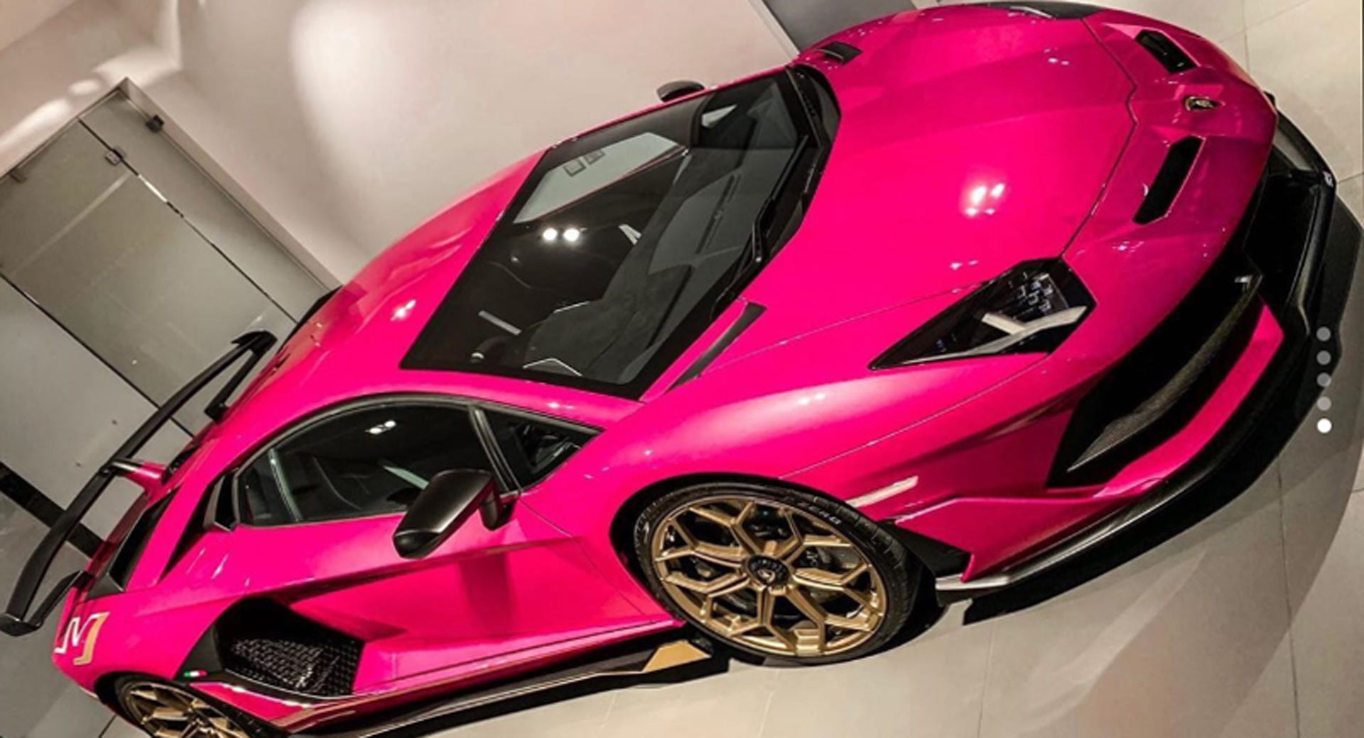 Nicki Minaj Pink Lamborghini Aventador