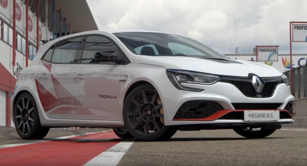  Renault Megane RS Trophy-R Proves Less Is More; Much More