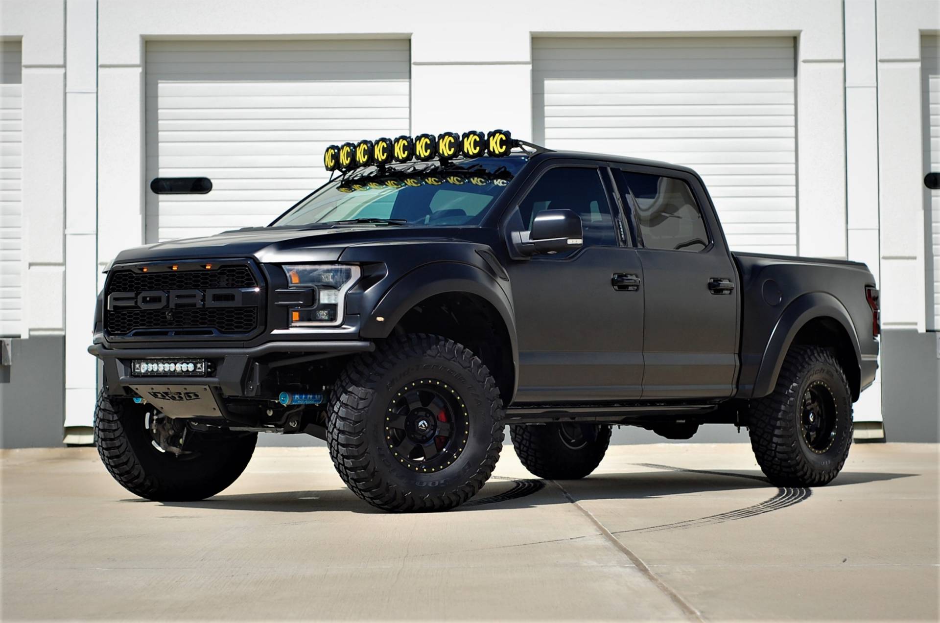 Paxpower’s 758 Hp Supercharged V8 Ford F-150 Raptor Is Pure Evil 