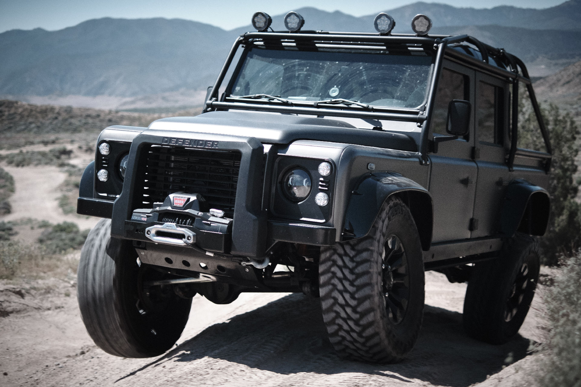 land rover defender 110