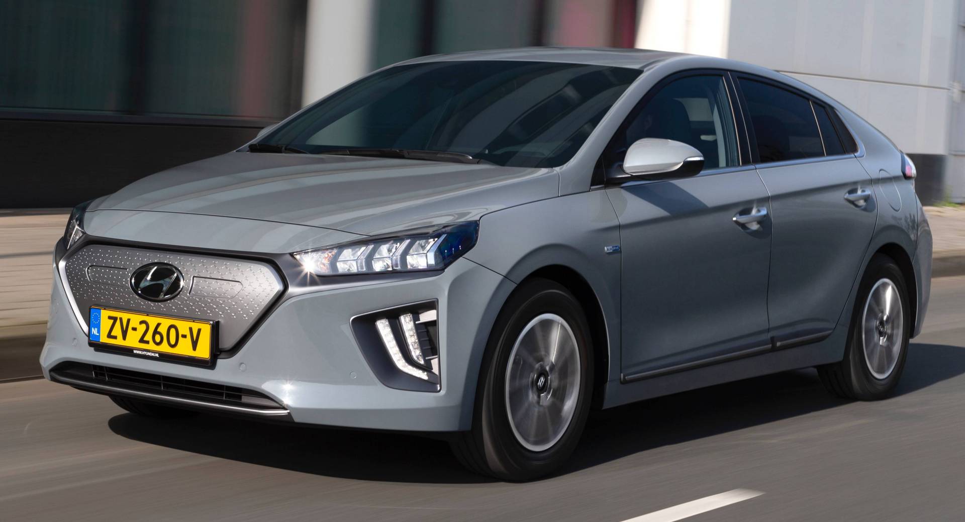 advocaat Door Overwegen Facelifted 2020 Hyundai Ioniq Electric: Final Specs And New Photos Released  | Carscoops