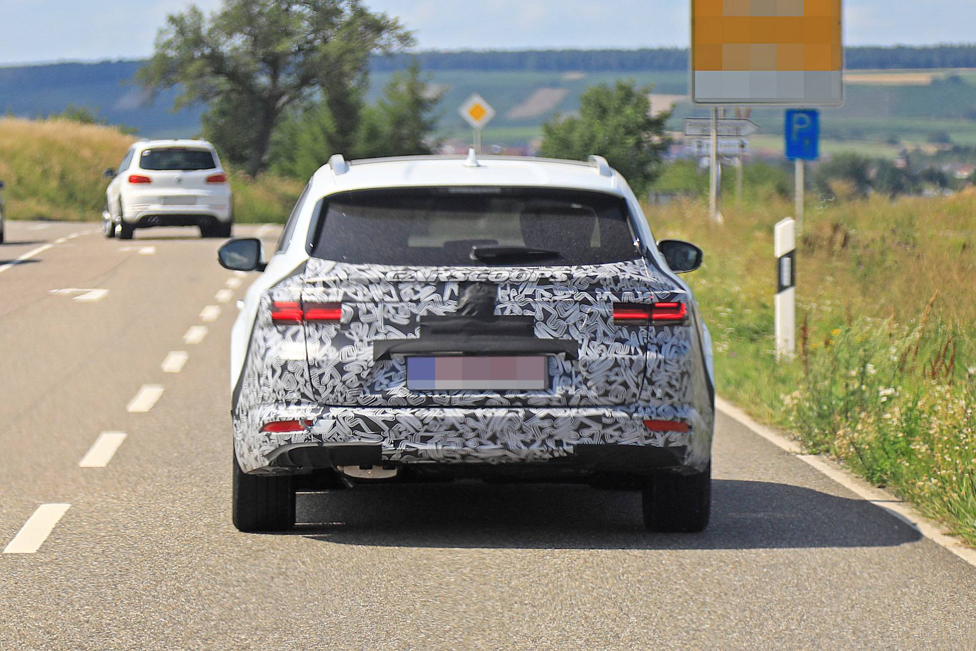 Renault Talisman Grandtour Sends Passat Vibes In Latest Spy Shots Carscoops