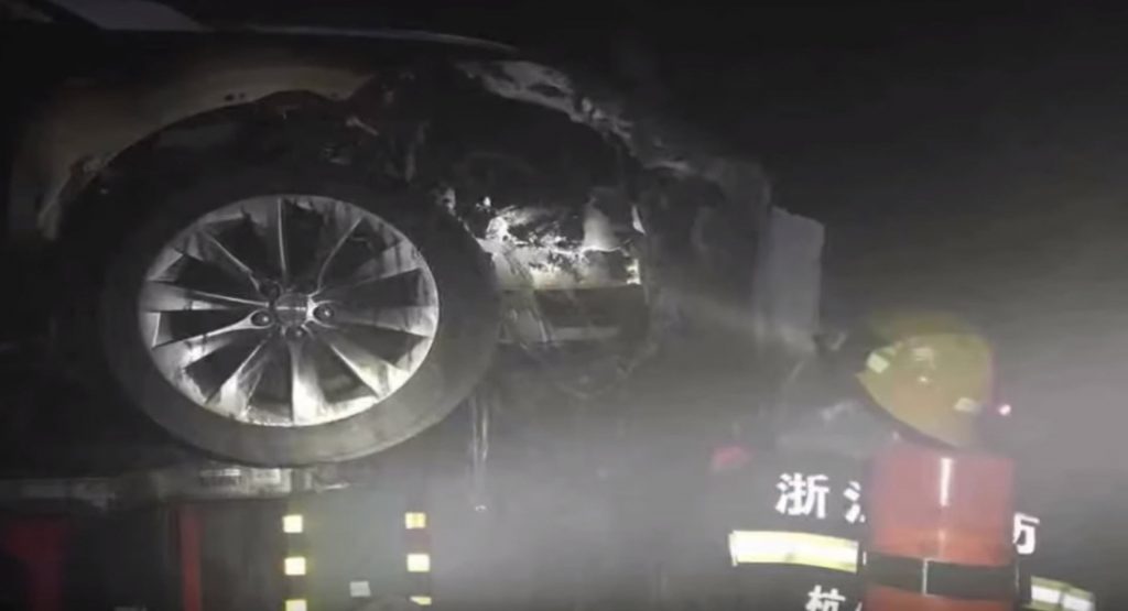  Tesla Model S Catches Fire In Chinese Repair Facility