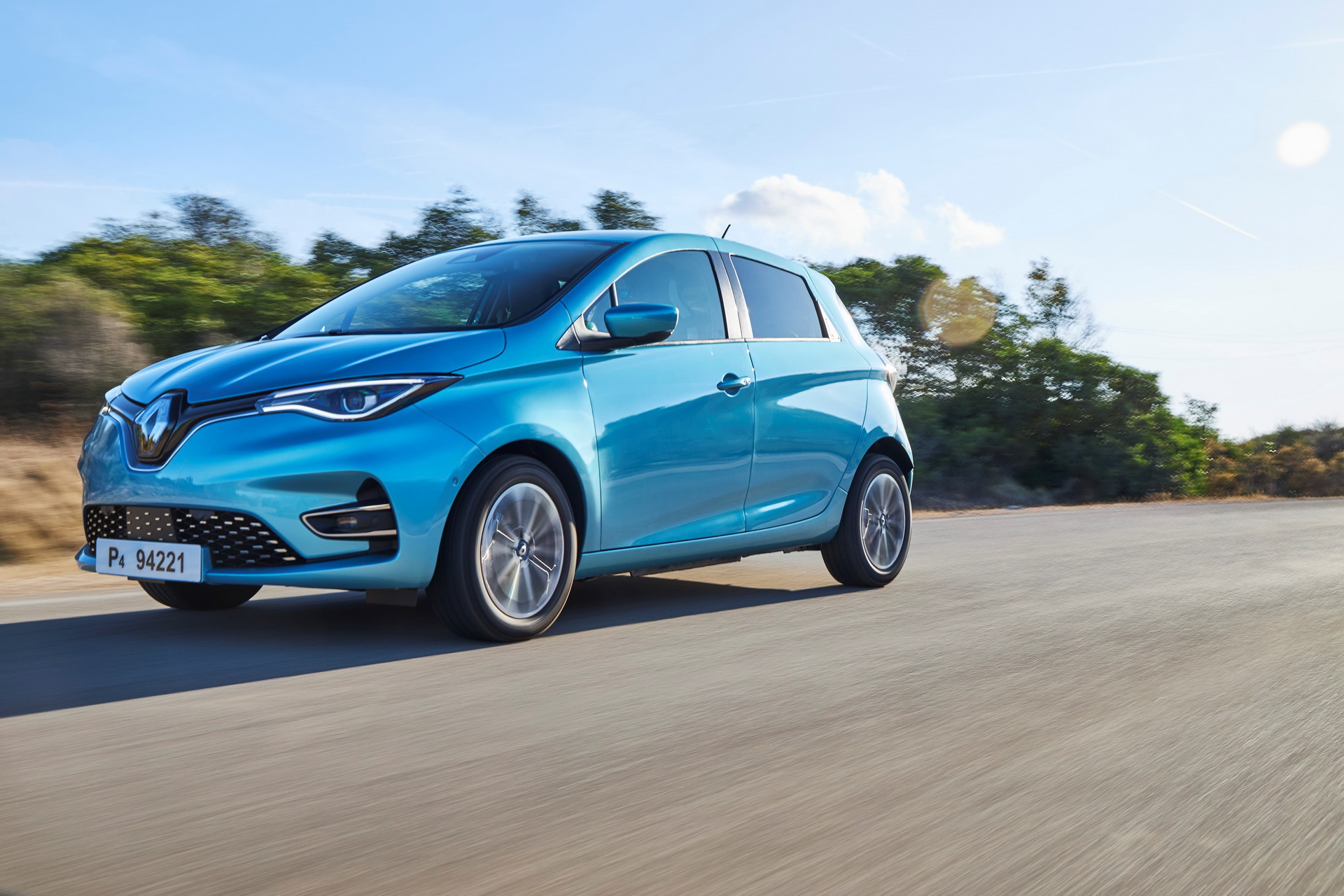 New Renault Zoe EV Launched In Europe With Up To 242 Miles Of Range ...