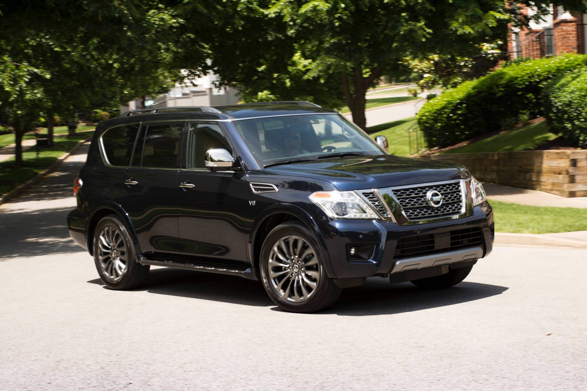 2020 Nissan Armada Stays Largely The Same Yet Costs Up To $2,340 More ...