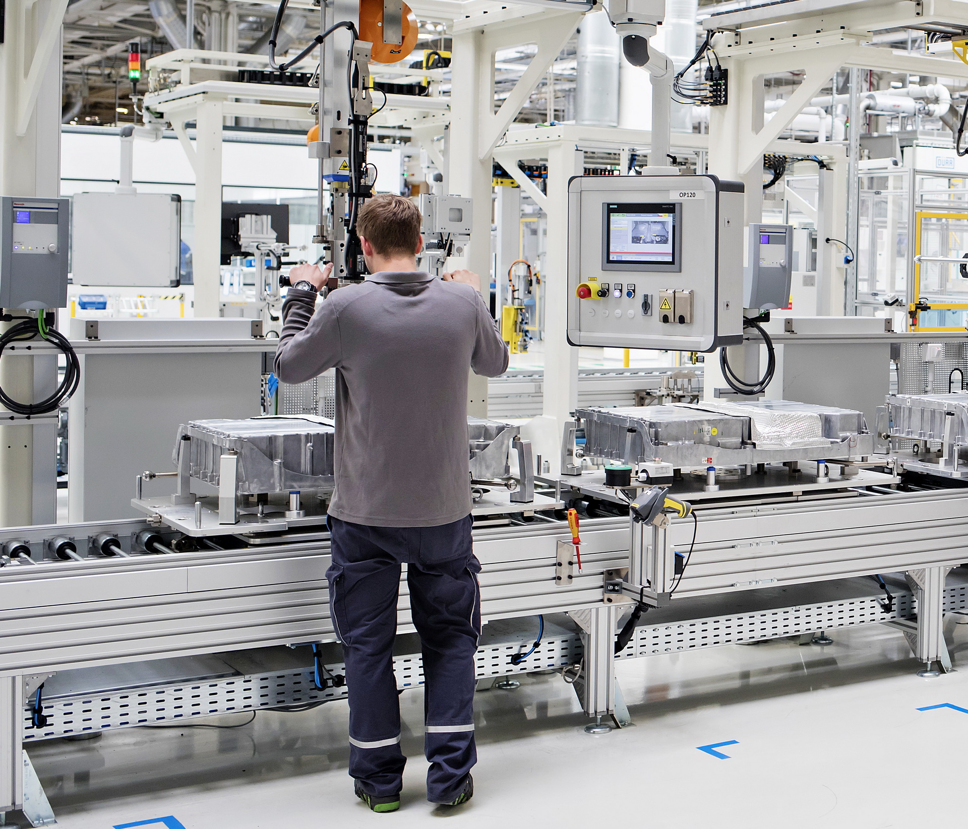 Skoda Begins Production Of Battery Packs For VW Group’s Plug-In Hybrids ...