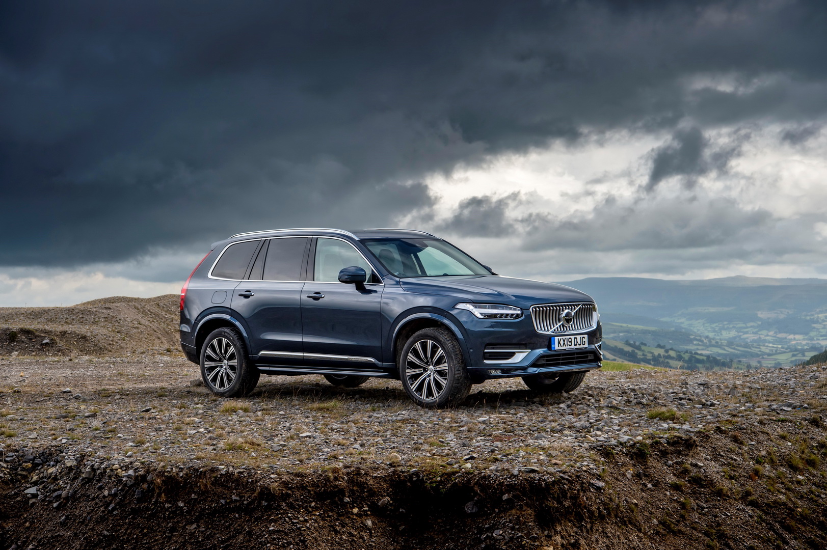 Volvo xc90 2019 фото