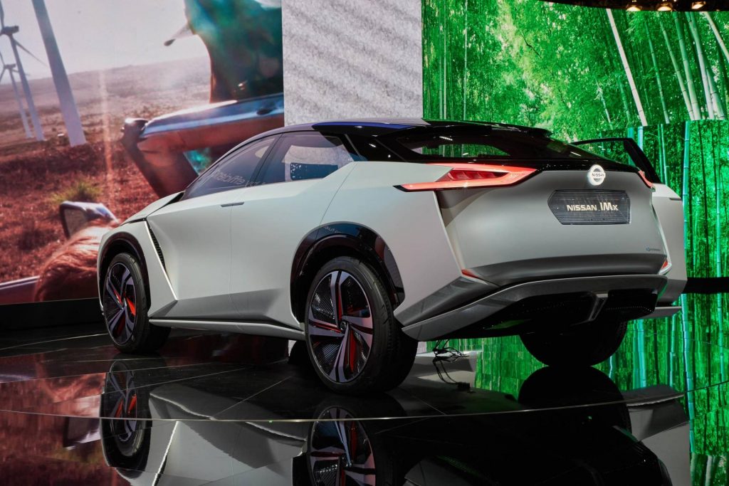 nissan readying imxinspired ev crossover with 300mile