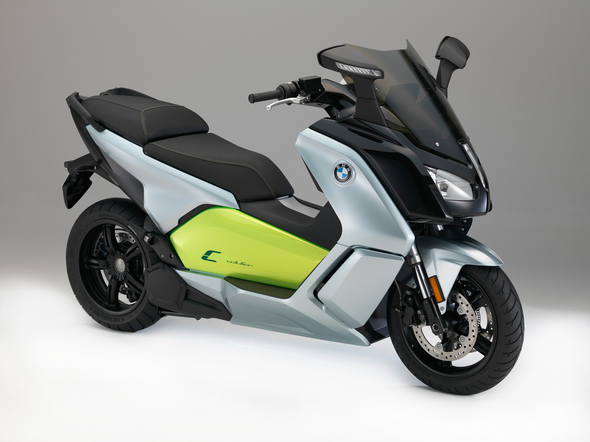 BMW Rides Into Frankfurt With Bevy Of Bikes, Including Electric Vision ...