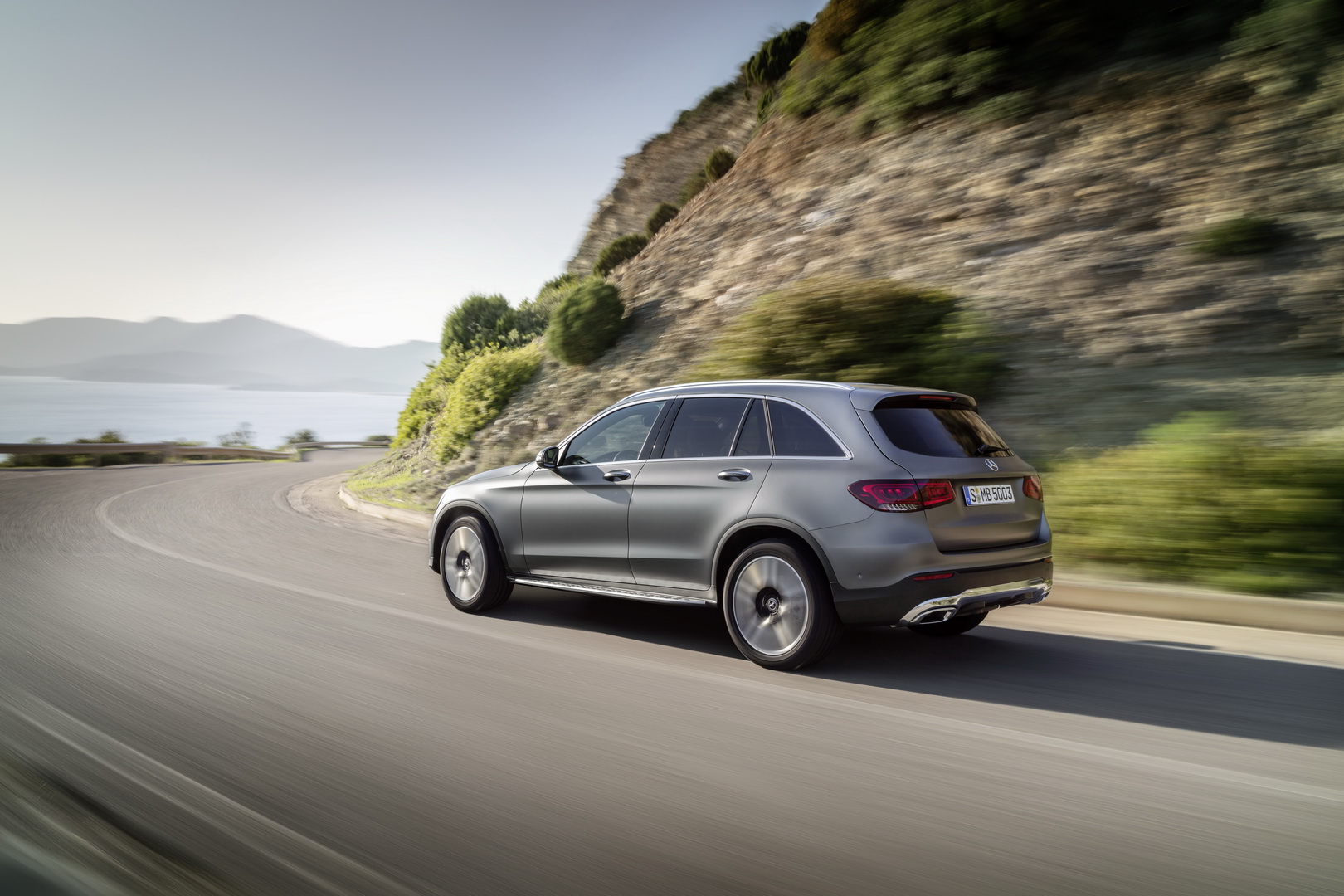 Premium Suv Buyers Rejoice Mercedes Benz Glc Glc Coupe Hit Aussie Shores Carscoops