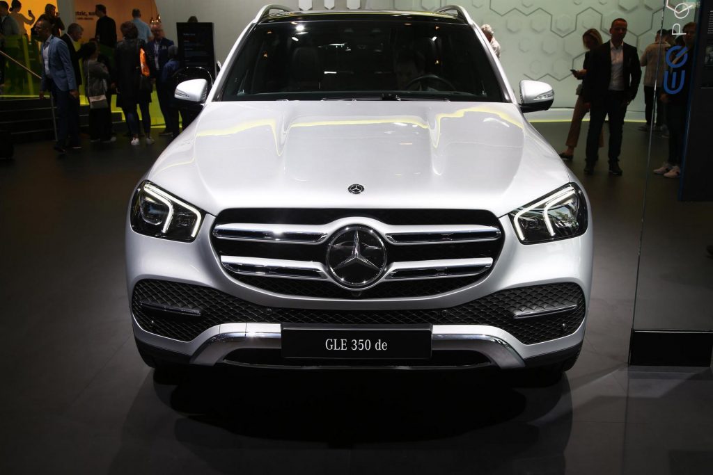 New Mercedes Benz Gle 350 De 4matic Tries To Stand Out Among