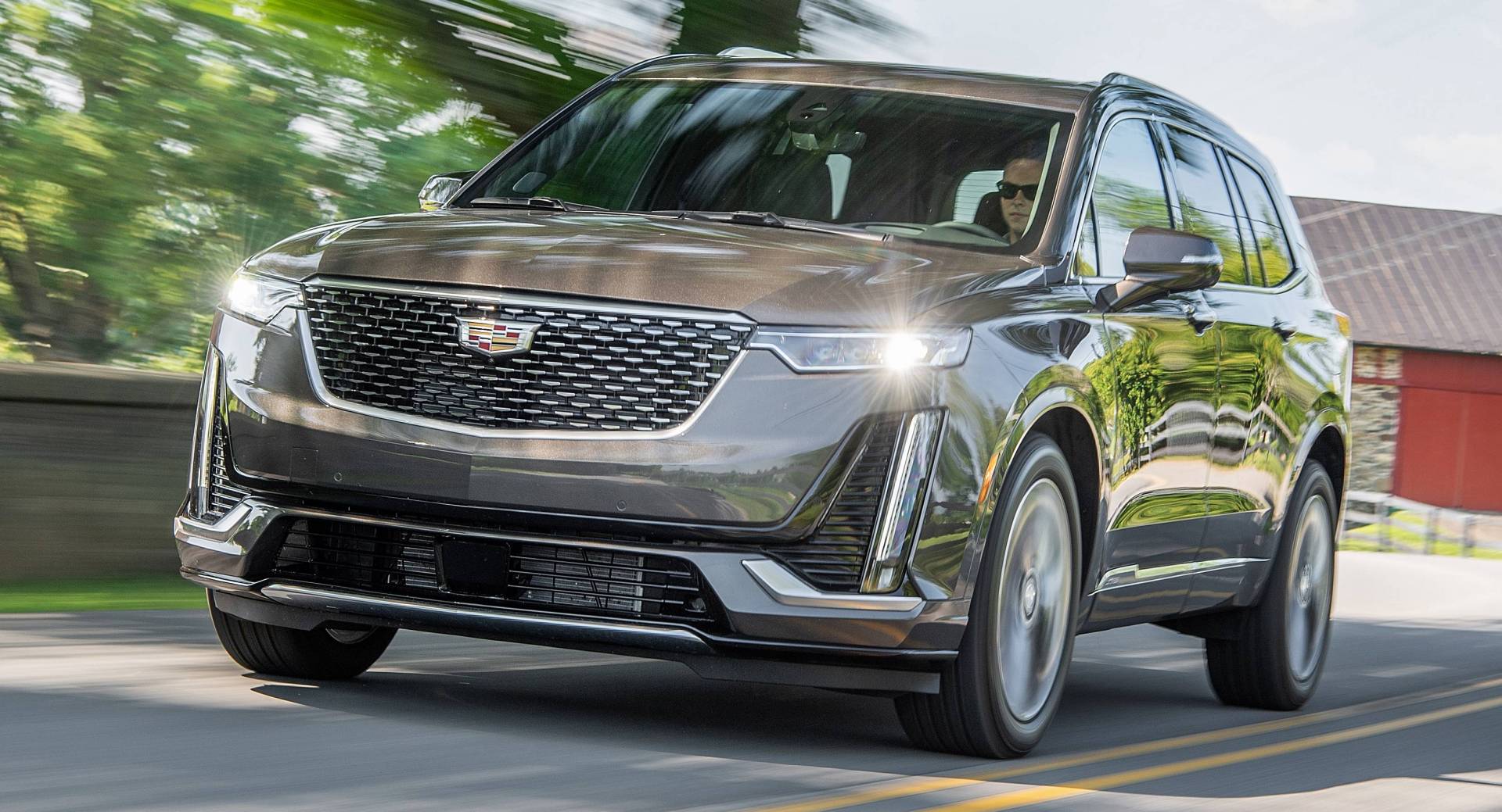 2020-cadillac-xt6-a-lot-cheaper-in-canada-despite-packing-awd-as