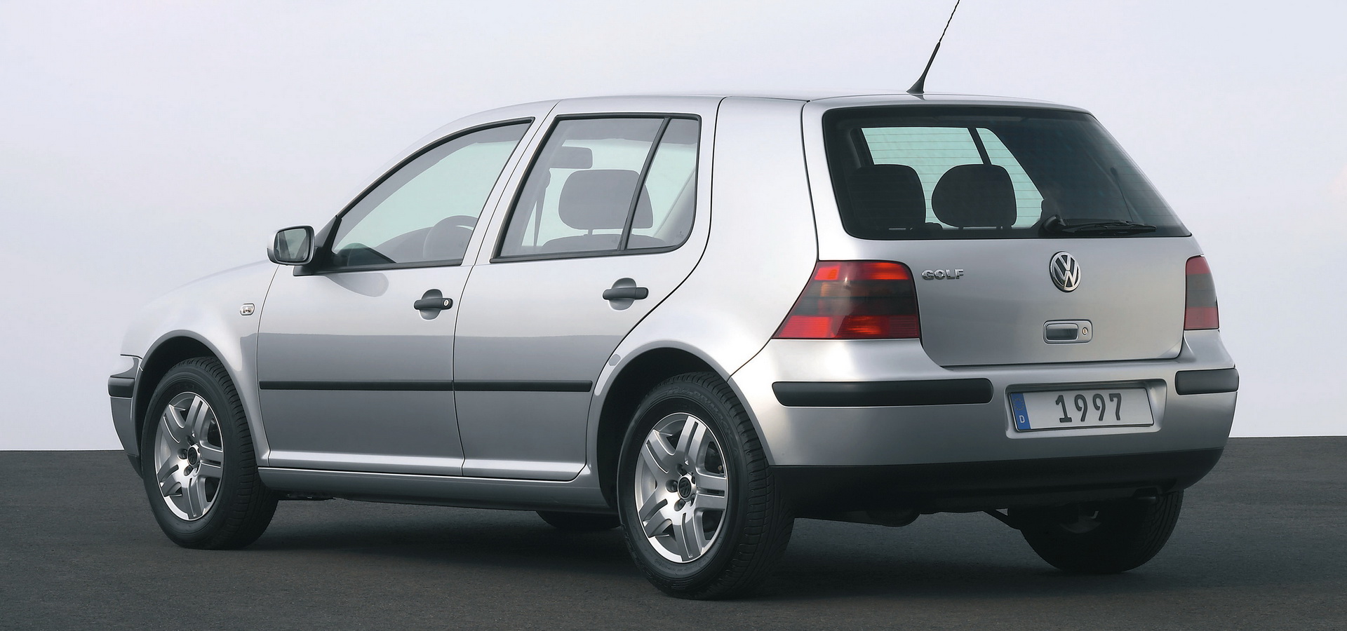 VW Golf Countdown: 1997-2003 Mk4 Introduced A High Quality Interior, ESC  And DSG