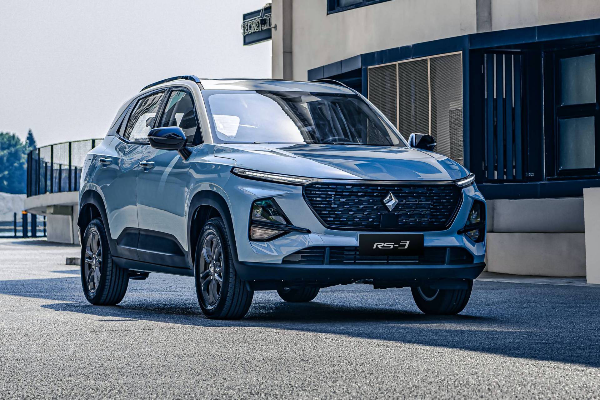 Хорошие машины отзывы. Baojun RS-3. Baojun SUV 2021. Wuling SUV 2021. Стильные кроссоверы.