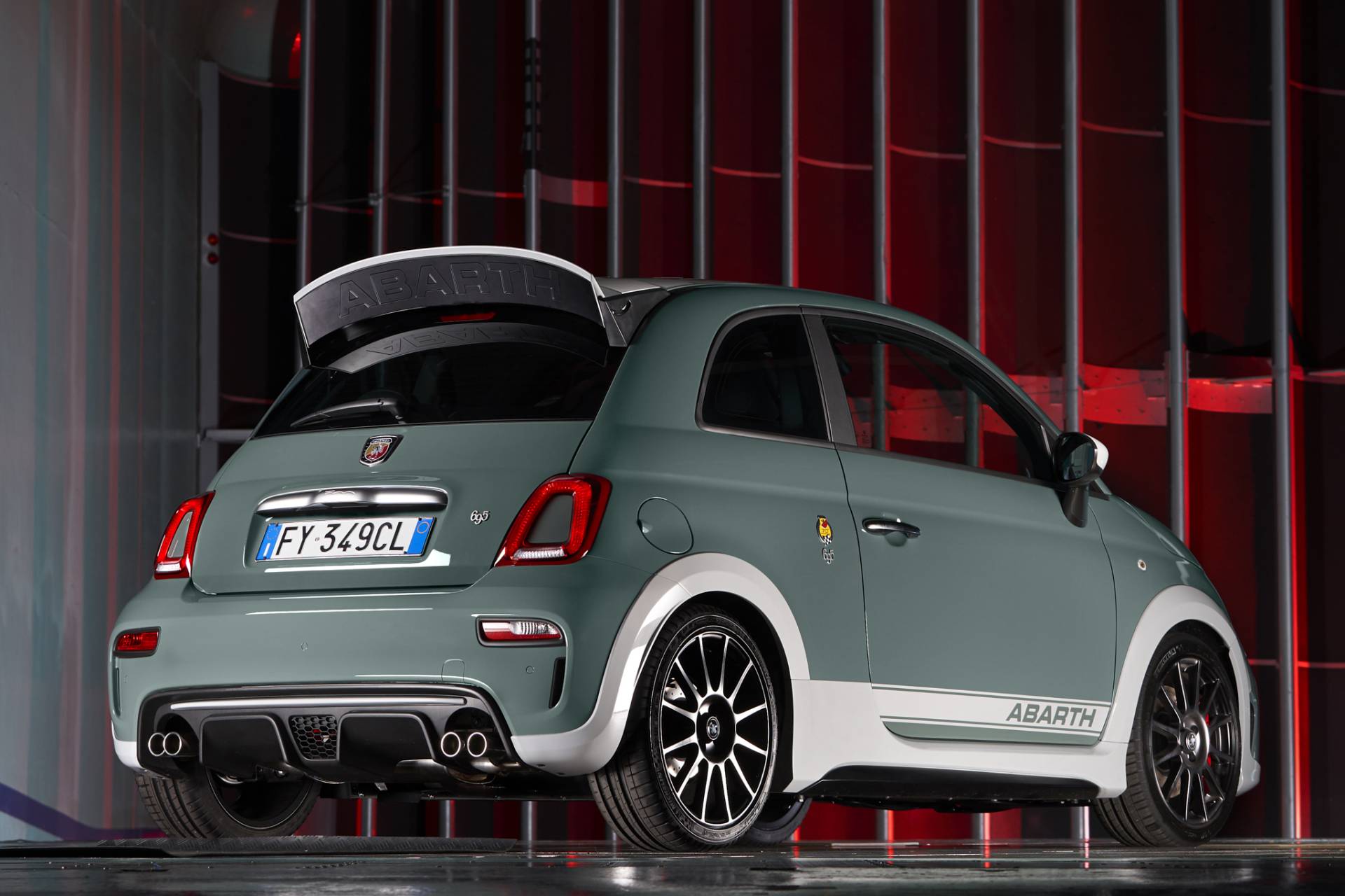 Limited-Run Abarth 695 70° Anniversario Debuts Manually Adjustable