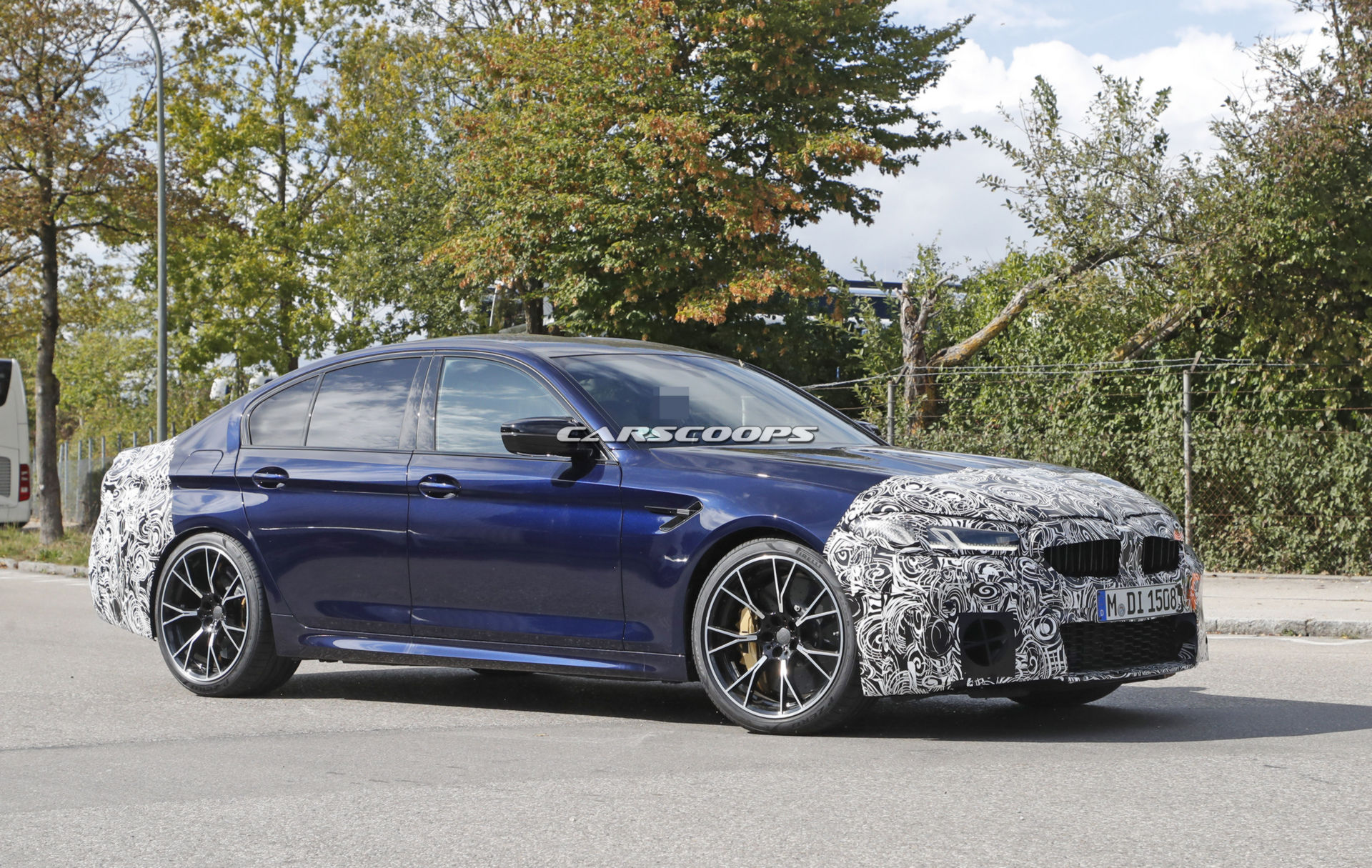 2021 BMW M5 Facelift Spied Right Next To Current Model: Can You Tell ...