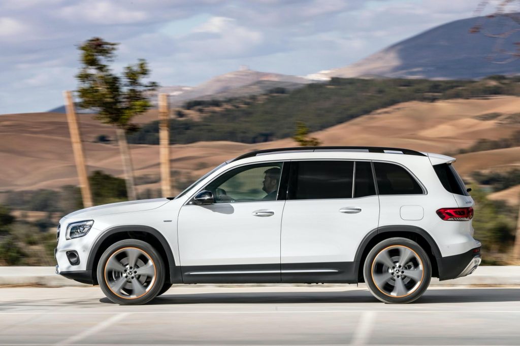 Huge Photo Gallery Will Help You Pick Your Favorite 2020 Mercedes GLB ...