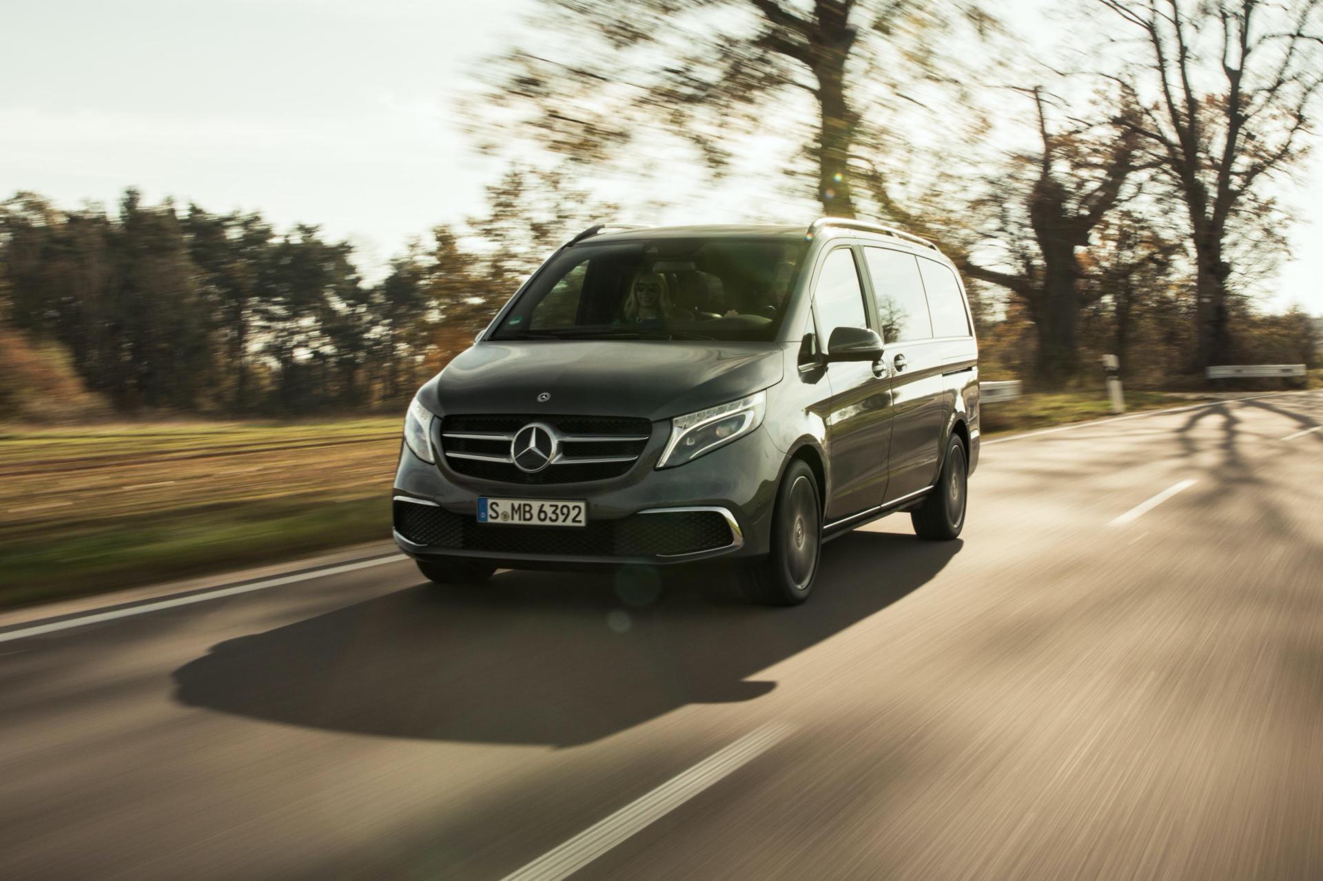 Mercedes-benz Upgrades V-class With Mbux Infotainment System 