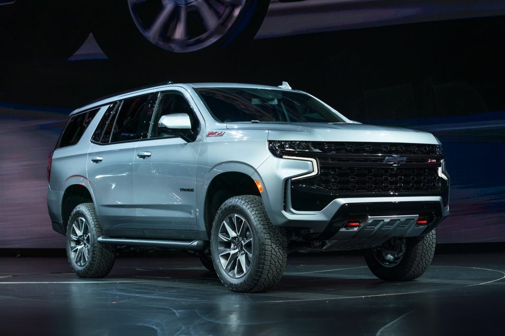 2021 Chevrolet Tahoe And Suburban Put On A Dramatic Face, Gain ...