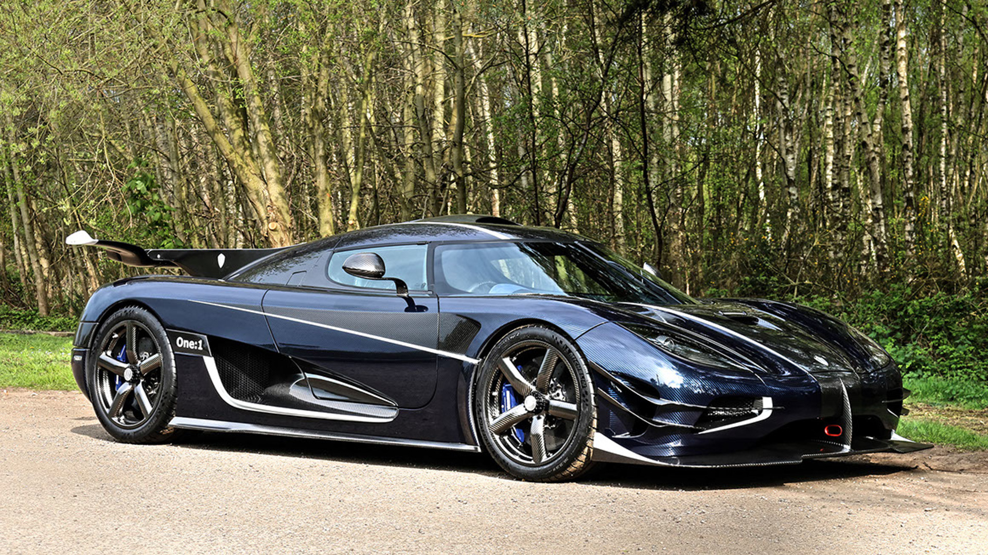 Rare Koenigsegg One 1 Has Eye Watering 7 2 Million Price Carscoops