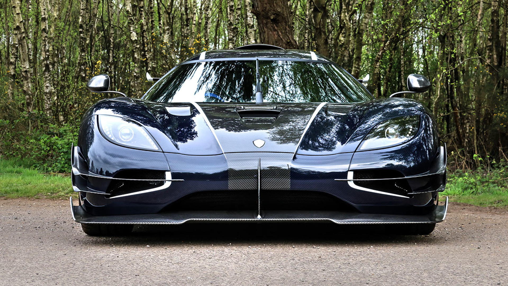 Rare Koenigsegg One 1 Has Eye Watering 7 2 Million Price Carscoops