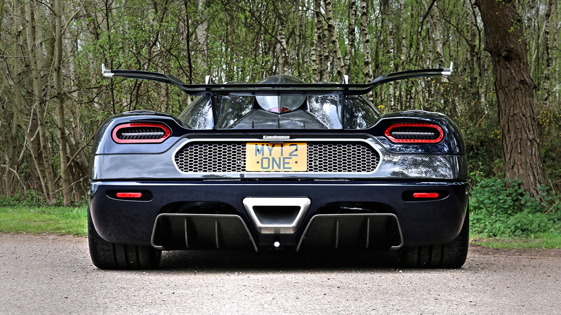 Rare Koenigsegg One 1 Has Eye Watering 7 2 Million Price Carscoops