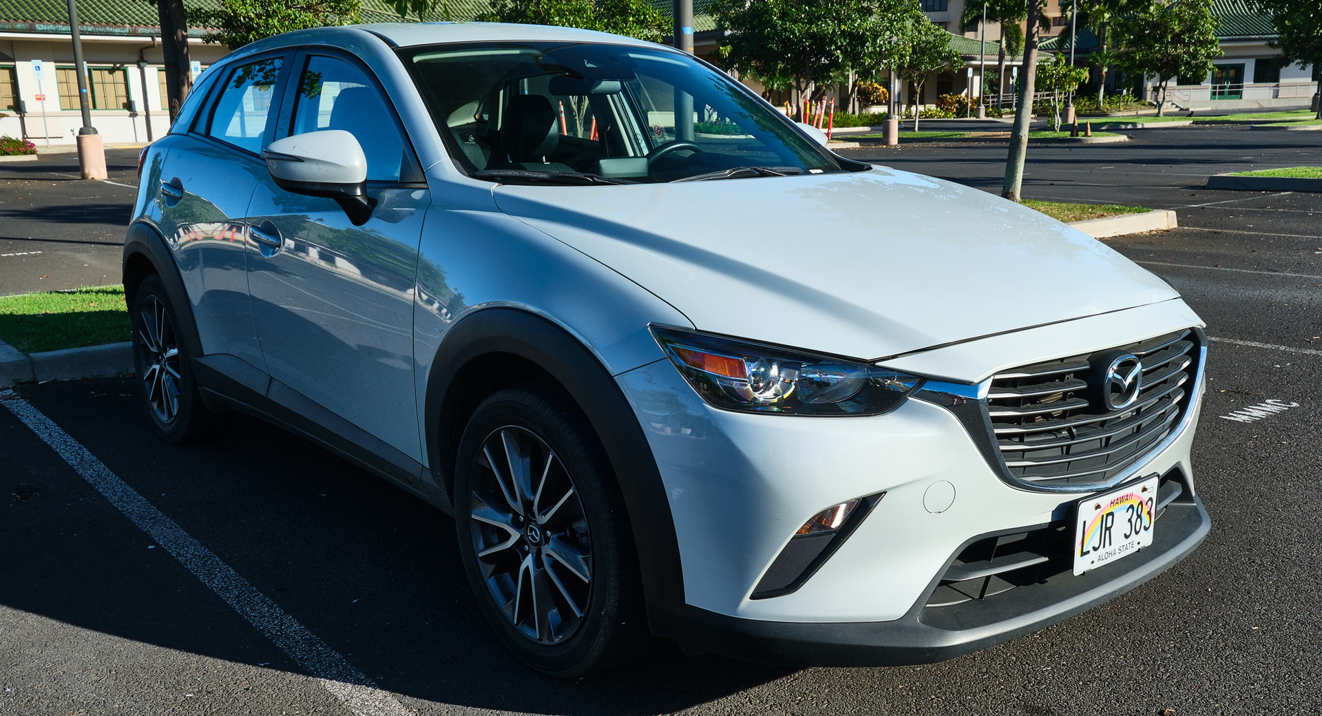 https://www.carscoops.com/wp-content/uploads/2019/12/Mazda-CX-3-5.jpg