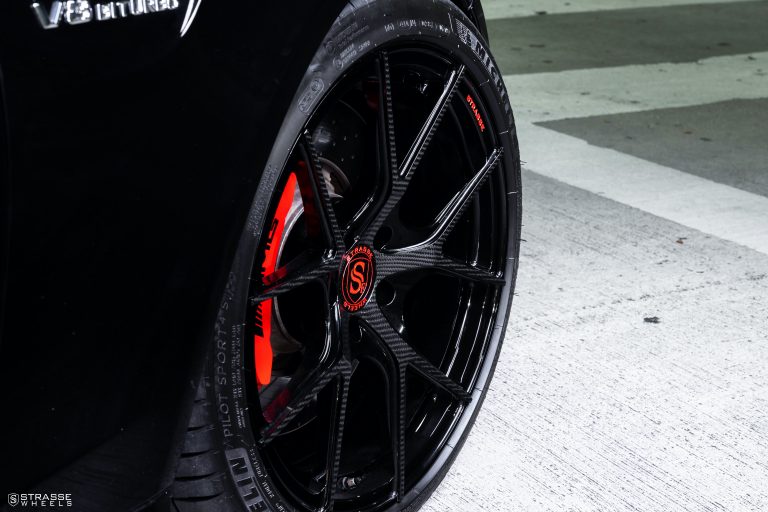 Mercedes-AMG C63 S Ready To Bite Your Face Off With Carbon-Look Wheels ...