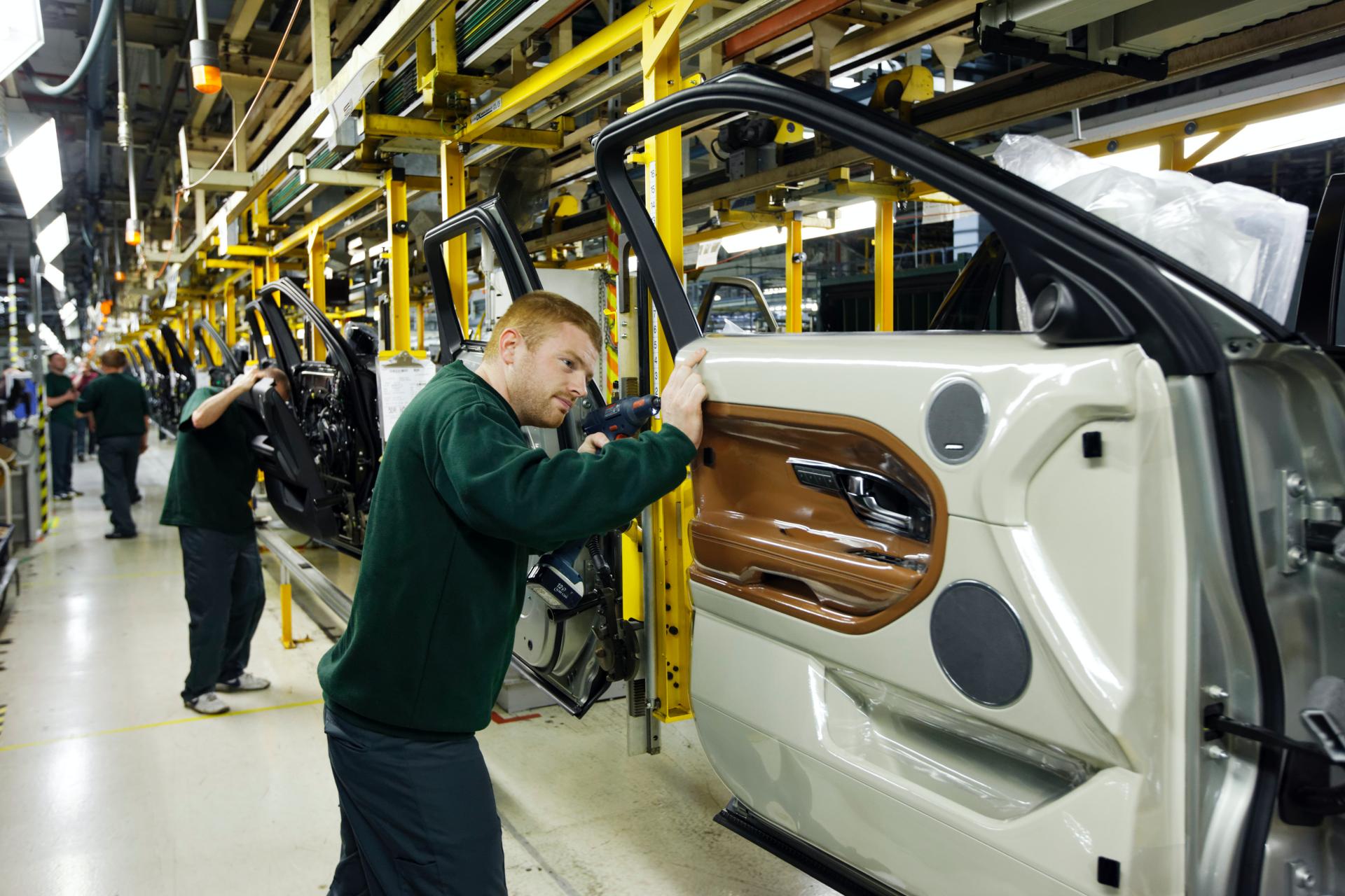JLR Lays Off 500 Workers At UK’s Halewood Plant As It Cuts One Shift
