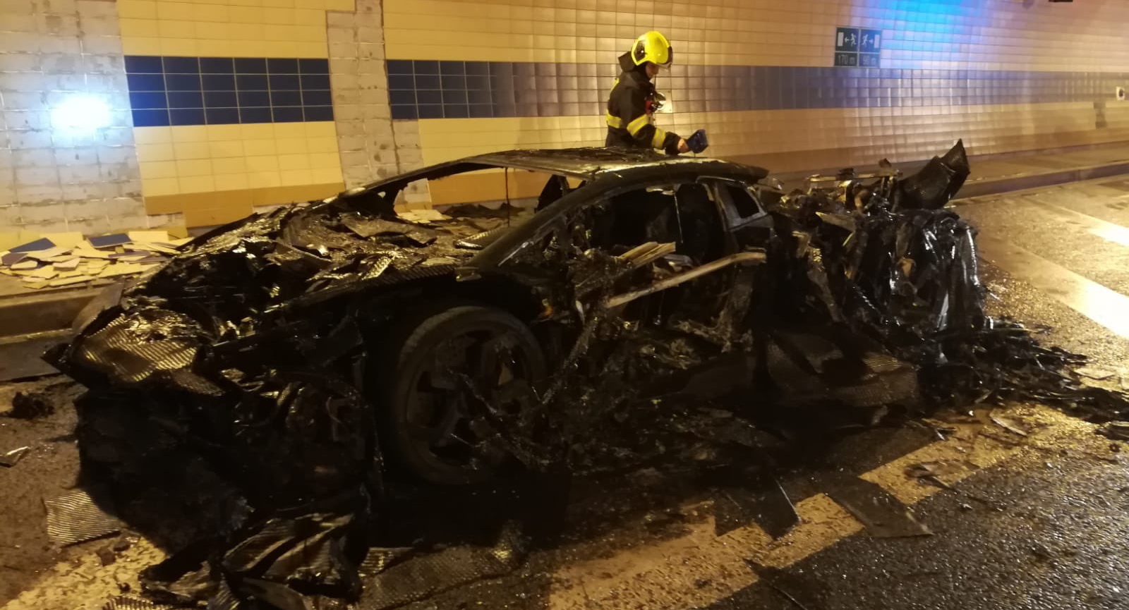 1,250 HP Lamborghini Aventador Carbonado Turns Into Trashado After Burning  In Tunnel | Carscoops