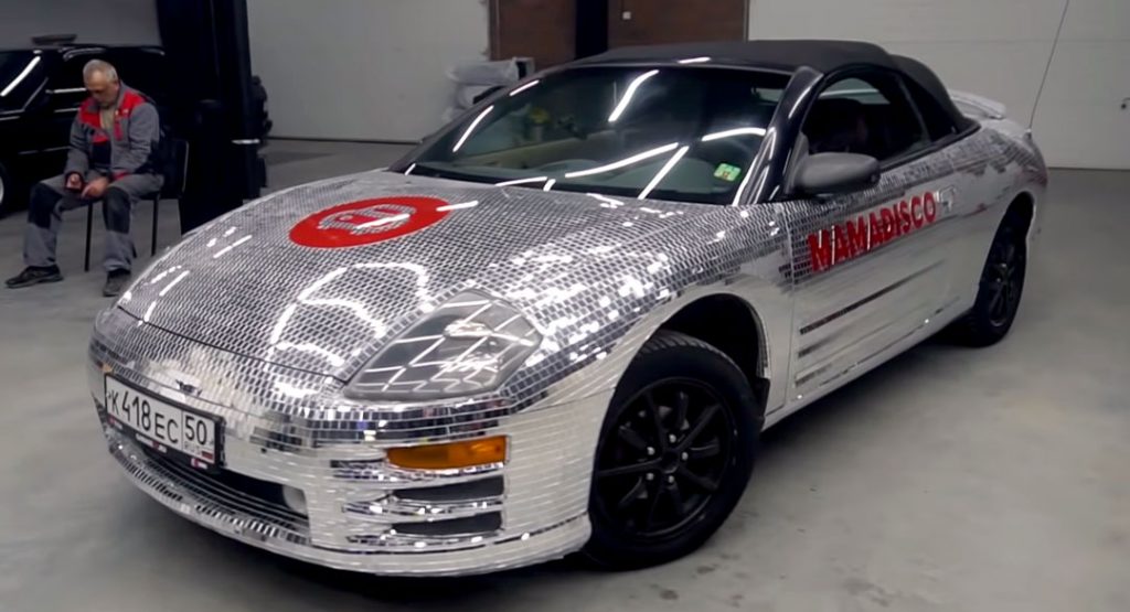  You’ll Need Eclipse Glasses For This Mitsubishi Covered In 65,000 Tiny Mirrors