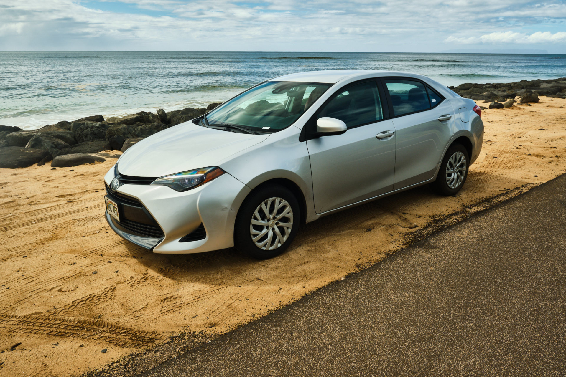 what we learned driving the older 2019 toyota corolla sedan for a week in hawaii carscoops older 2019 toyota corolla sedan