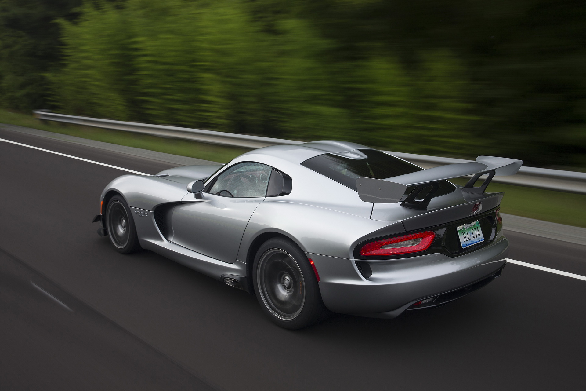 Five Brand New Dodge Vipers Were Sold Last Year In The U S And One In Canada Carscoops