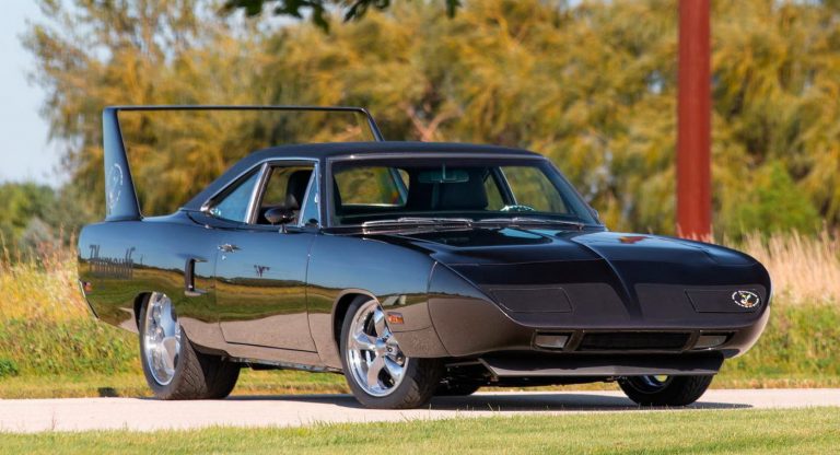 1970 Plymouth Superbird Restomod Conversion Runs A Modern HEMI V8 ...