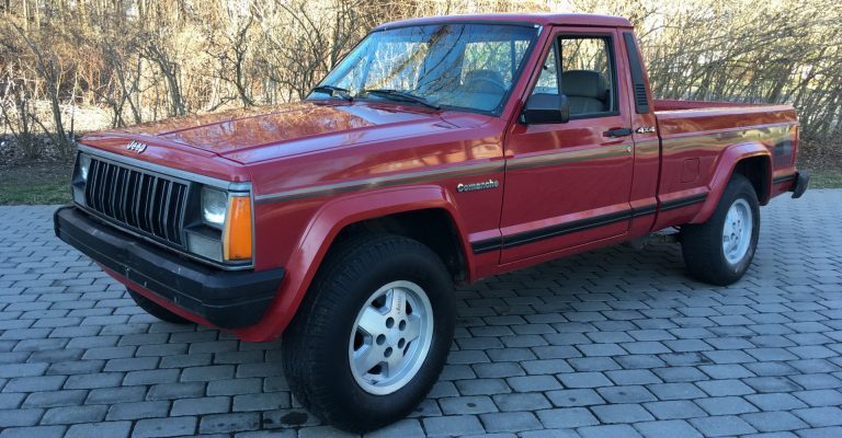 1989 Jeep Comanche Invites You To Be A Pioneer, Not A Gladiator | Carscoops