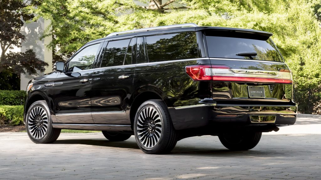 2021 Cadillac Escalade Vs. 2020 Lincoln Navigator: Clash Of The SUV ...