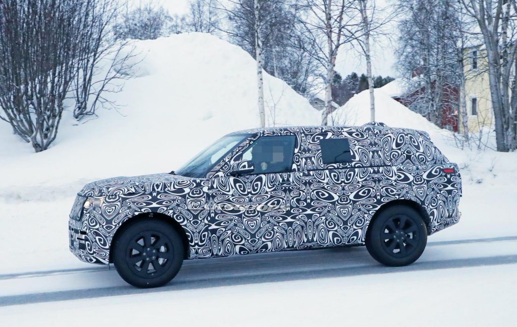 2022 Range Rover Makes Spy Debut In LWB Guise, Will Offer EV Variant ...