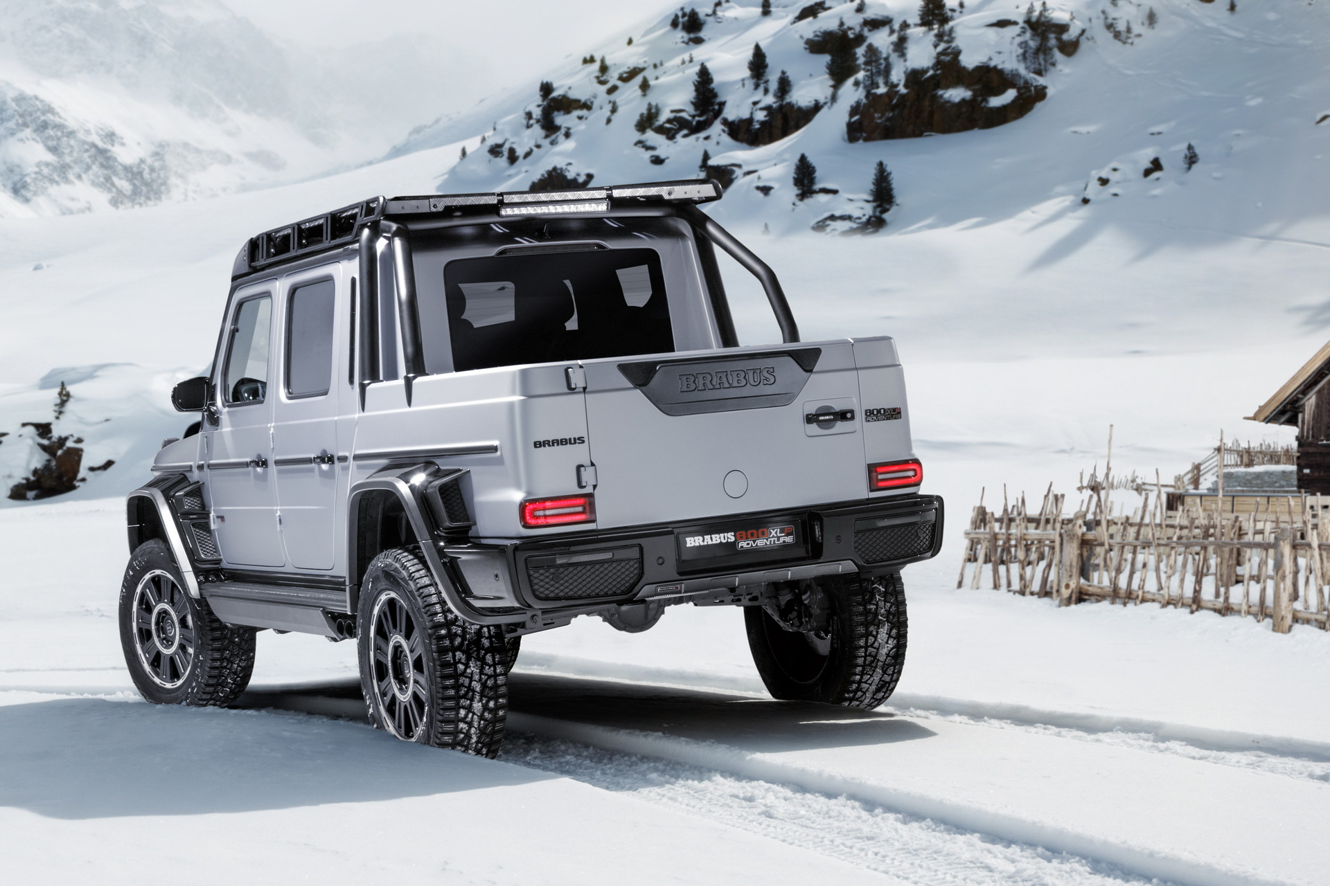 Brabus Turns Mercedes Amg G63 Into A 800 Hp Pickup Brute With Portal Axles Carscoops