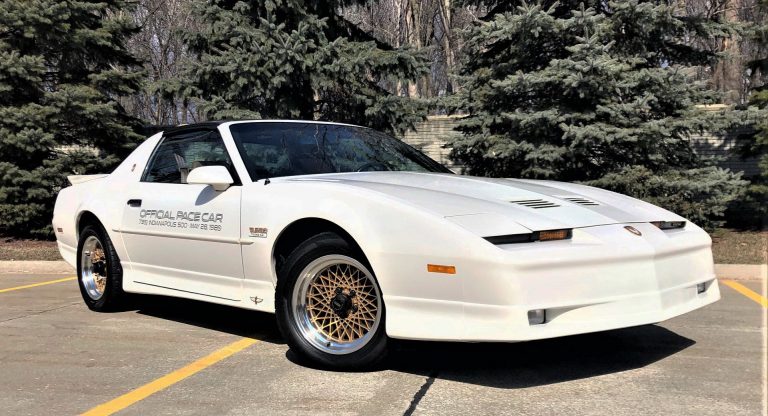 Special Edition 1989 Pontiac Trans Am Turbo Invites You To Get Your ...