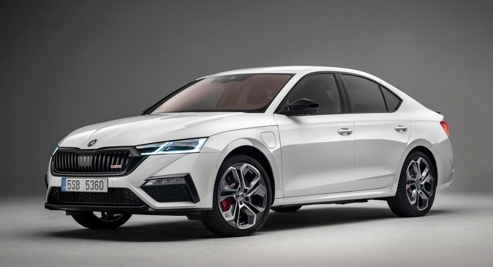 All-New Electrified 2020 Skoda Octavia RS iV Is Both Driver And
